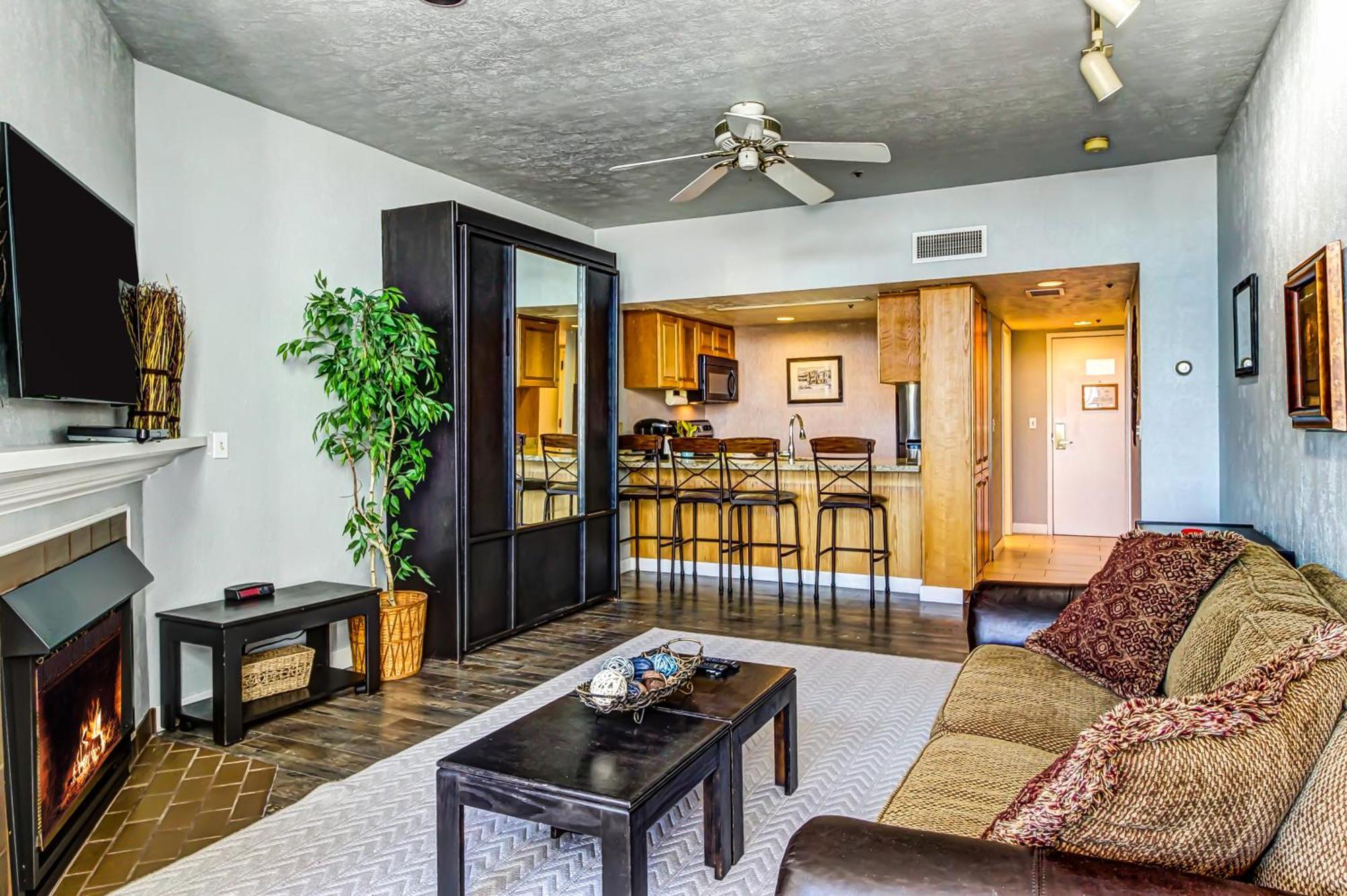 The Lodge At Mountain Village Park City Room photo
